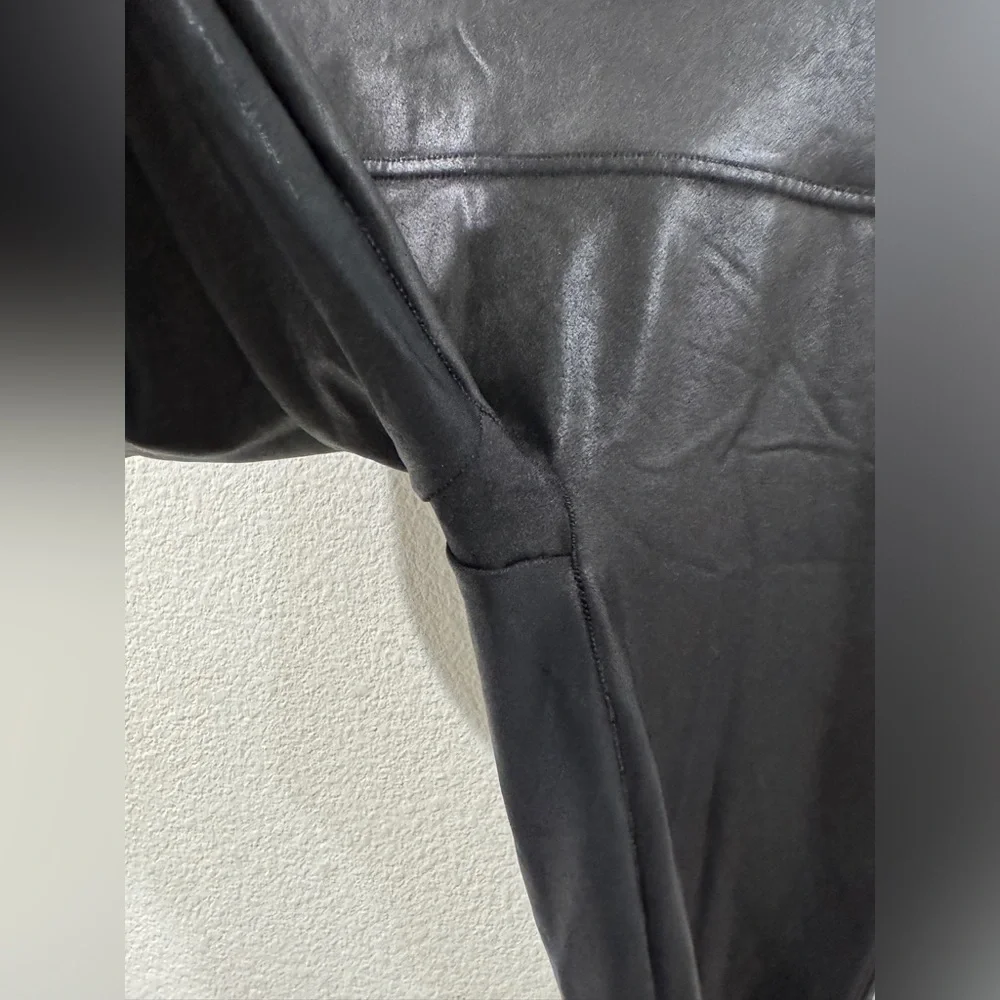 Spanx Faux Leather Black Leggings Size Medium - Picture 4 of 16